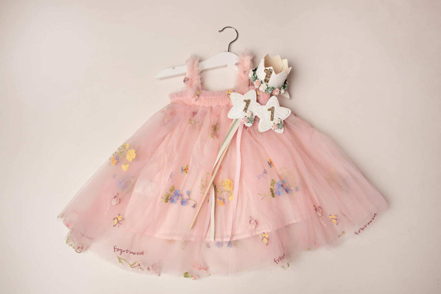 Girls first birthday outfit, Cake smash outfit, girls first birthday dress, first birthday decor, 1st birthday crown, 2nd birthday